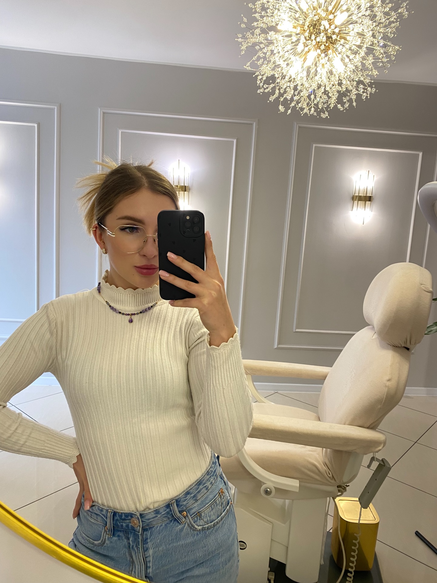 Weronika Zarażyńska – Esthetic Vibe